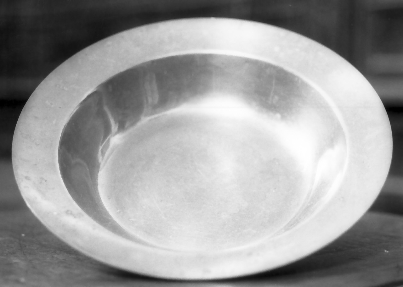 bacile, opera isolata - bottega serrese (sec. XIX)