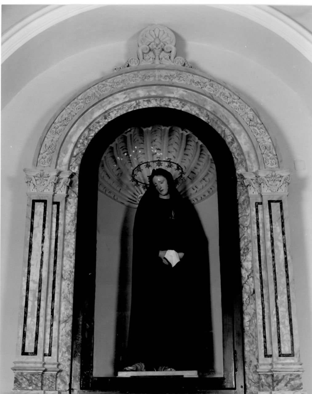 cornice, complesso decorativo - bottega Italia meridionale (sec. XVIII)