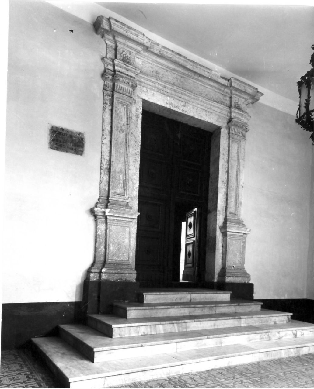 portale, opera isolata - bottega calabrese (metà sec. XVII)