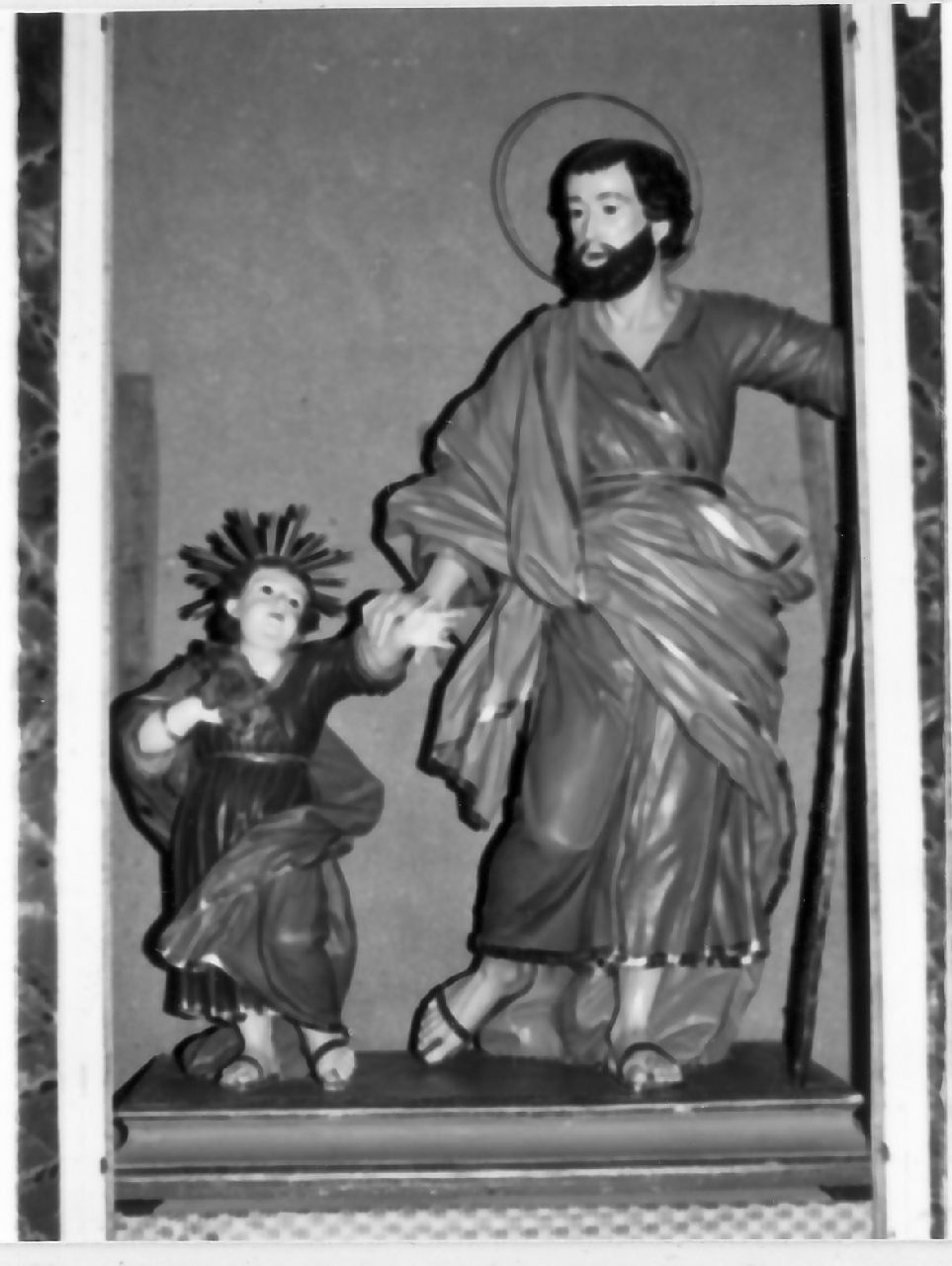 San Giuseppe e Gesù Bambino (gruppo scultoreo, insieme) - bottega calabrese (fine/inizio secc. XVIII/ XIX)