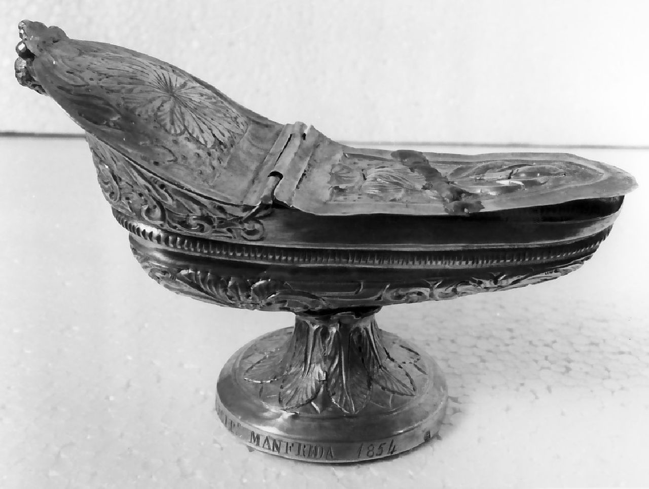 navicella portaincenso, opera isolata - bottega campana (sec. XIX)