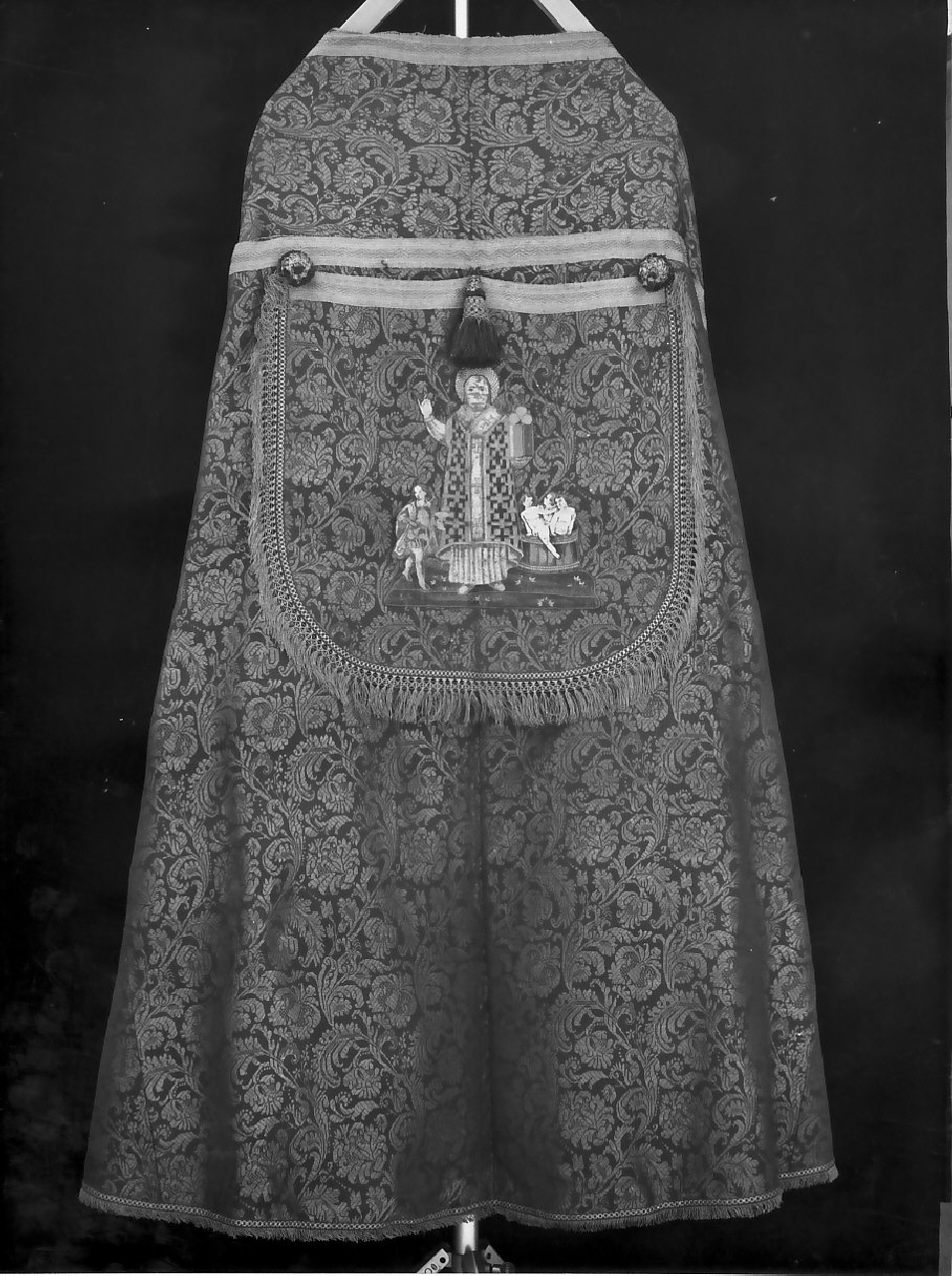 piviale, opera isolata - manifattura calabrese (seconda metà sec. XVII)