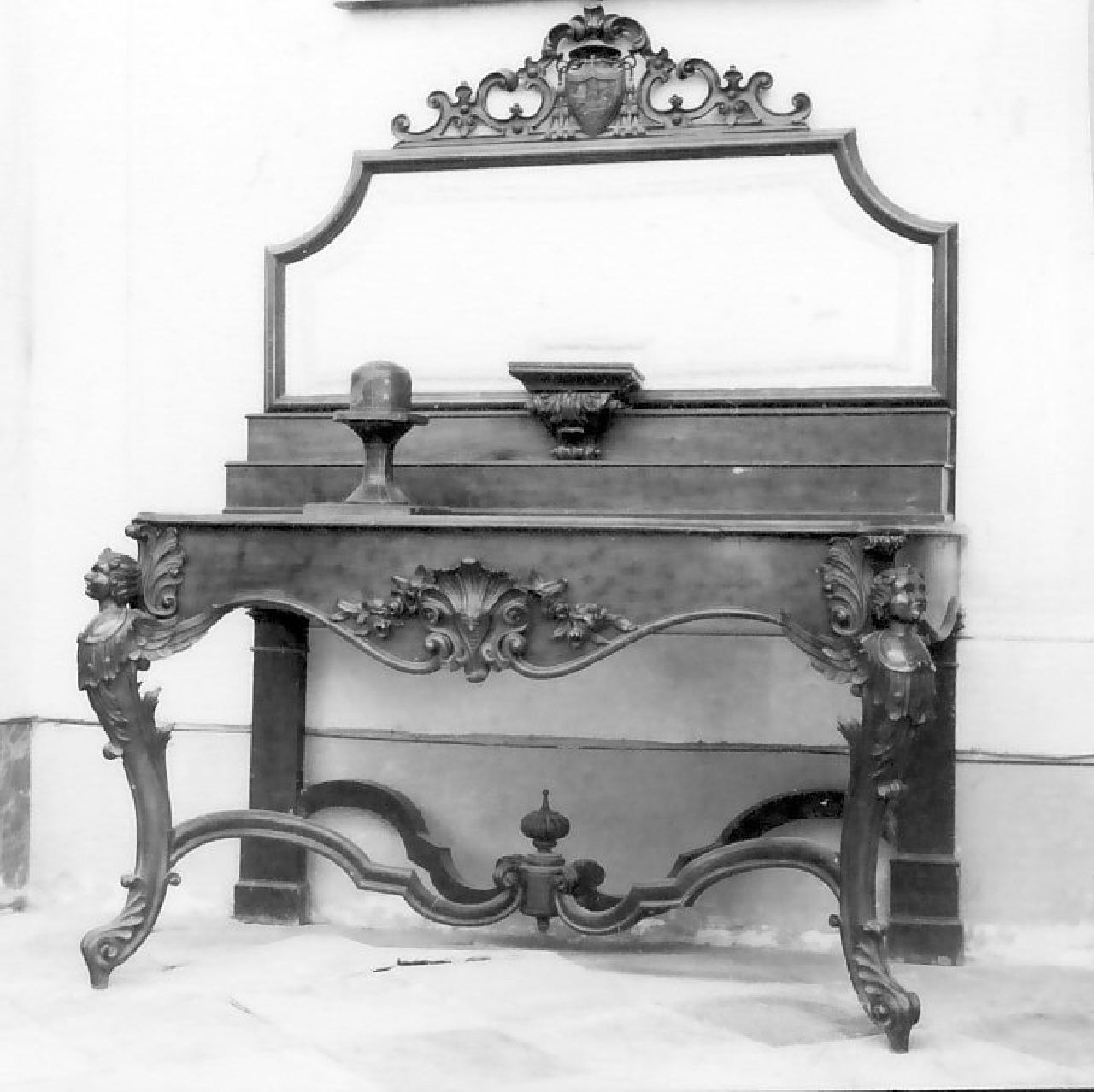 mobile, opera isolata - bottega calabrese (sec. XIX)