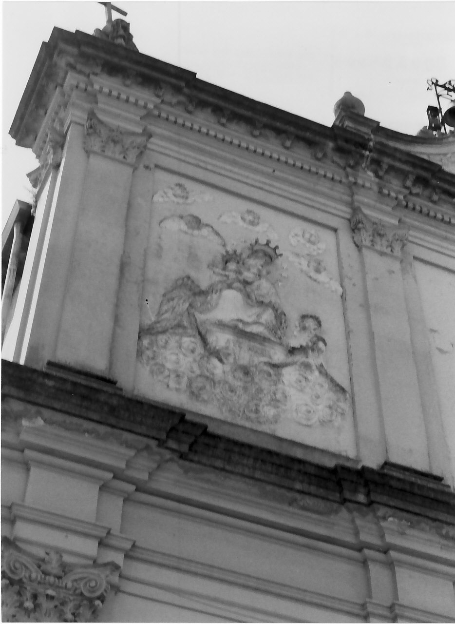 Madonna del Rosario (rilievo, elemento d'insieme) - bottega Italia meridionale (prima metà sec. XX)