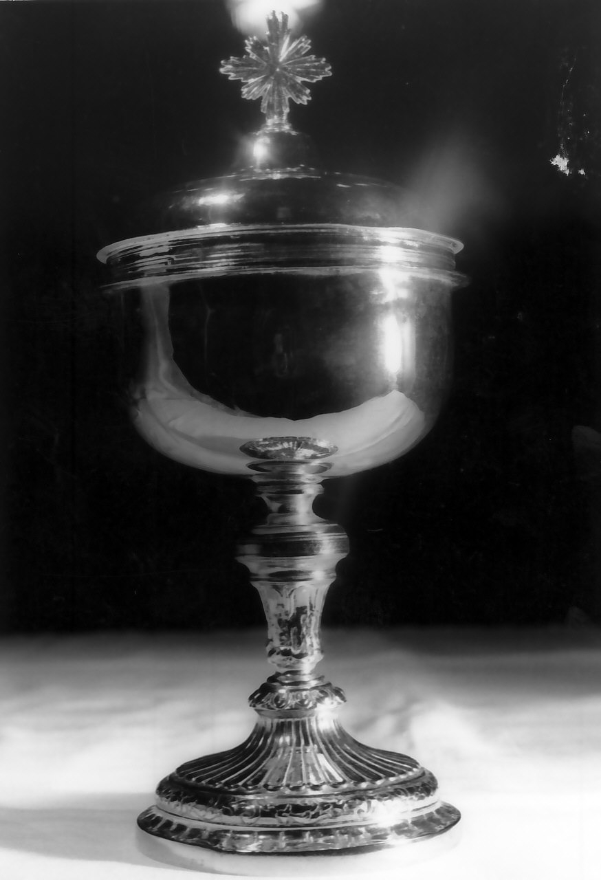 pisside - bottega Italia meridionale (fine/inizio secc. XIX/ XX)