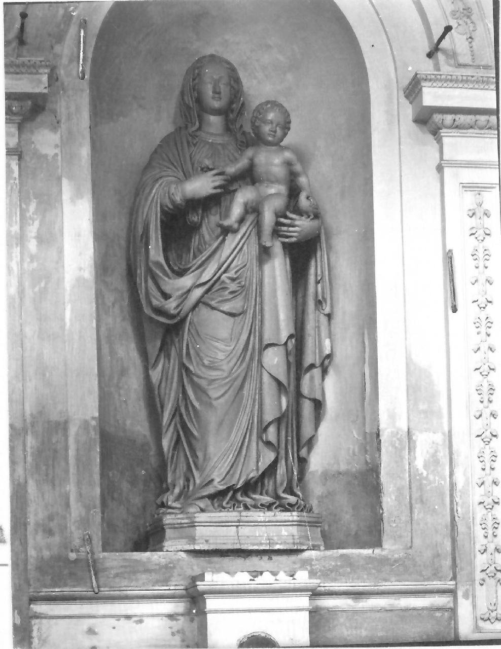 Madonna con Bambino (statua, opera isolata) - bottega calabrese (fine sec. XVI)