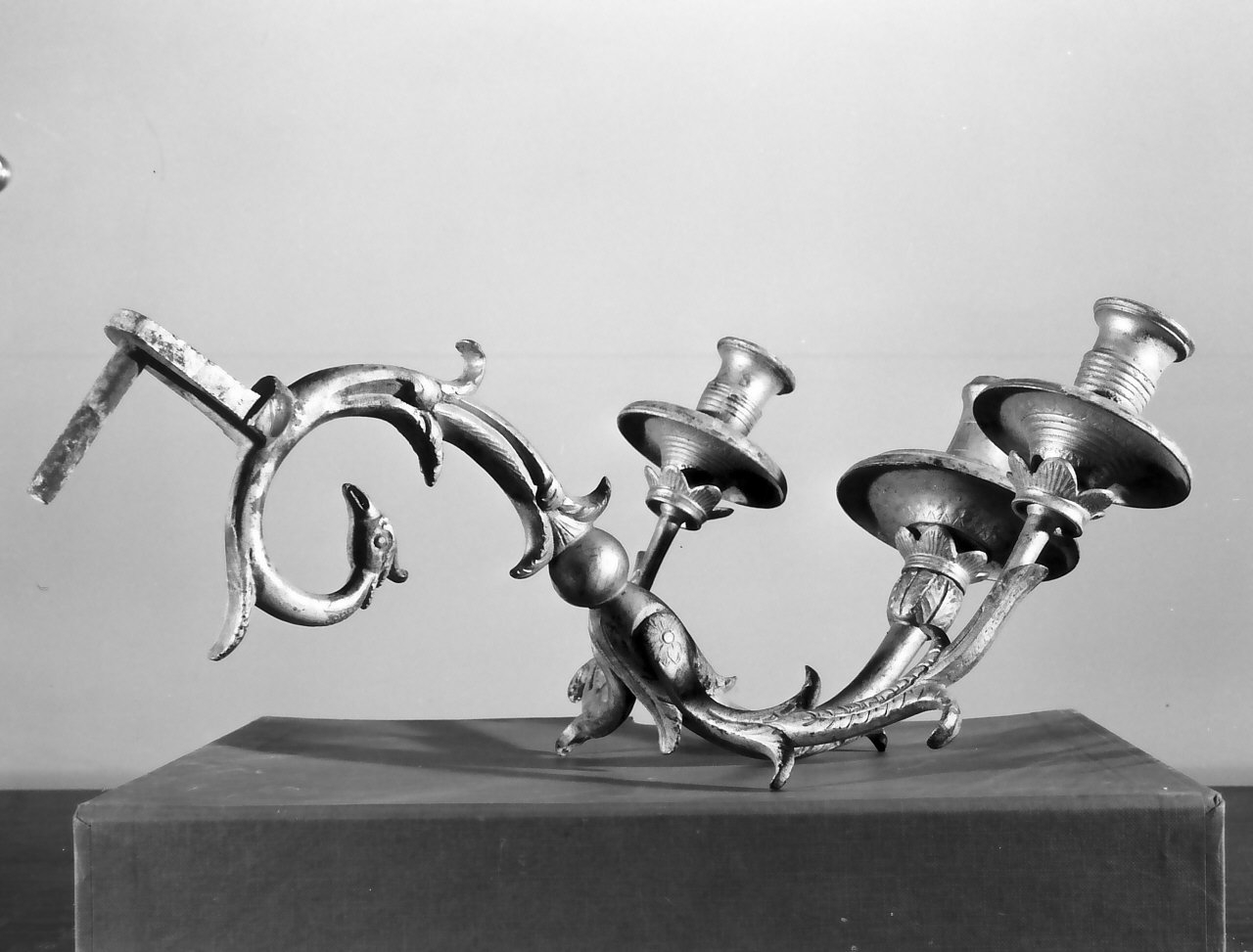 candelabro, opera isolata - bottega calabrese (sec. XVIII)