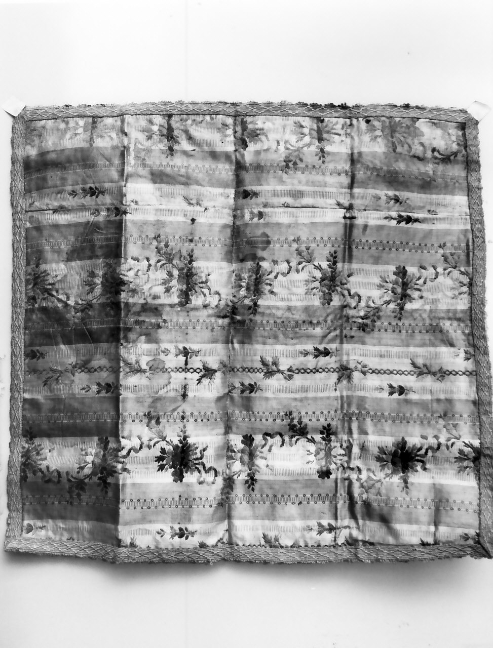 velo di calice, opera isolata - manifattura Italia meridionale (sec. XVIII)