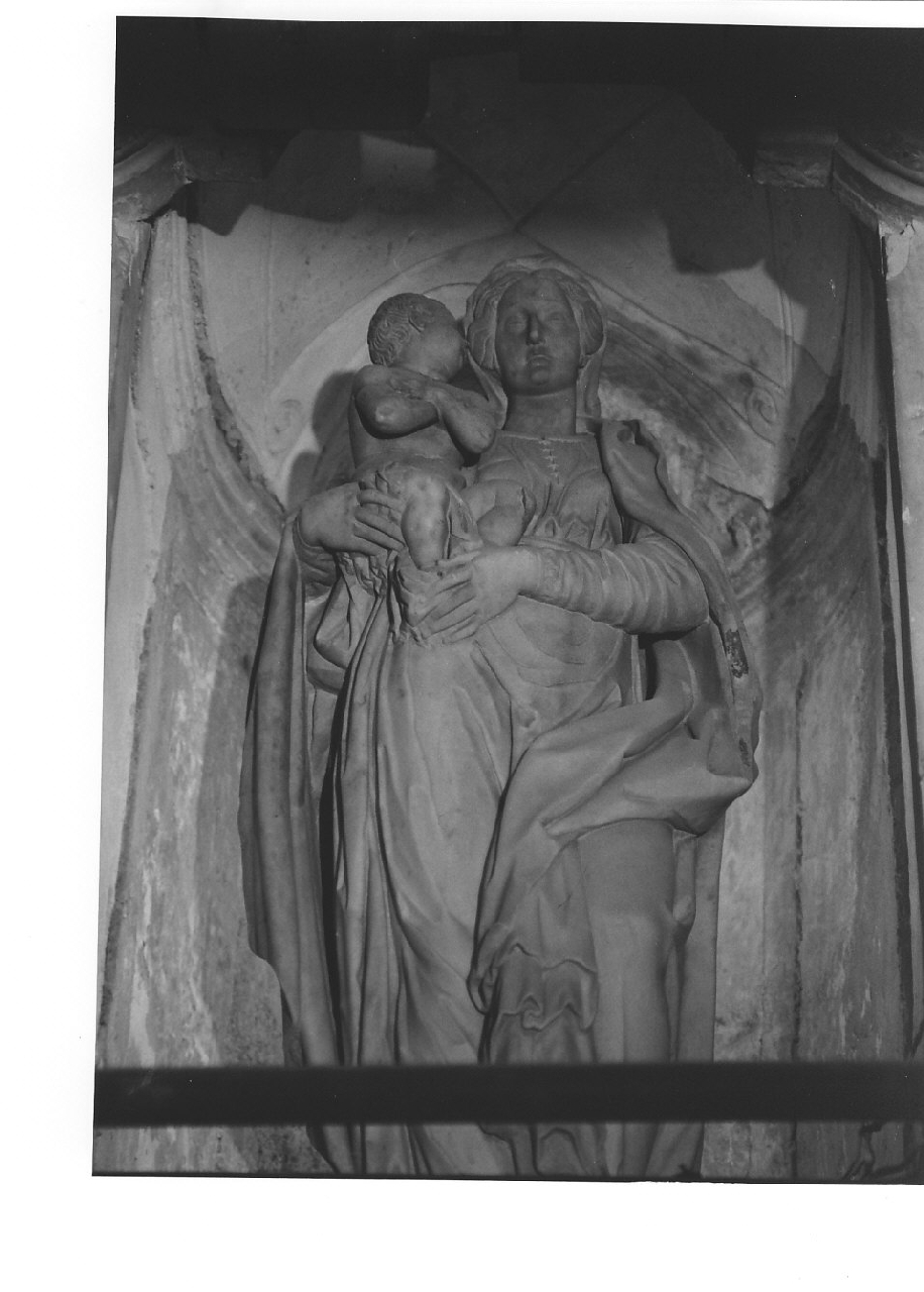 Madonna con Bambino (scultura) - bottega Italia meridionale (sec. XVII)