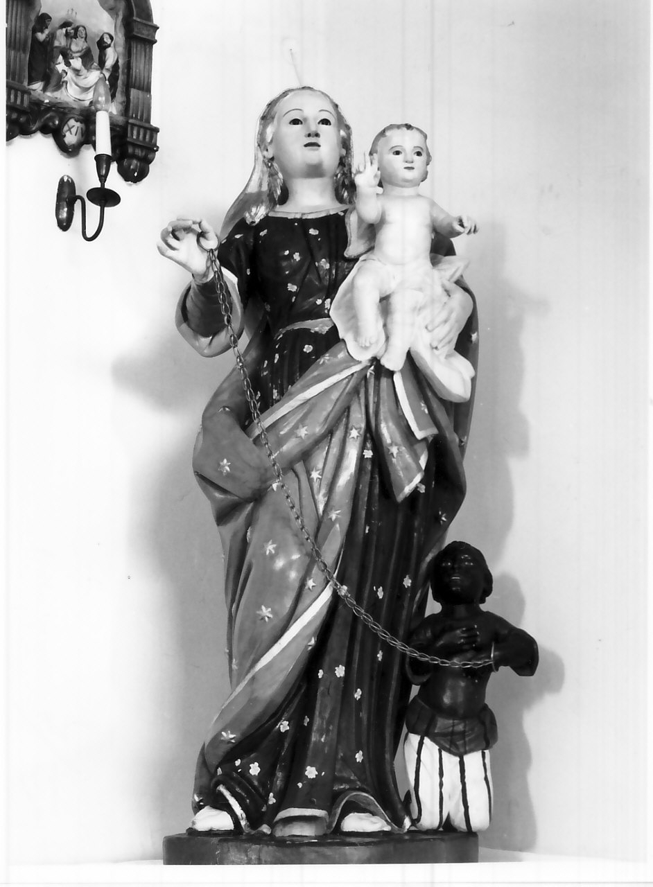 Madonna con Bambino e schiavo in catene, Madonna con Bambino (gruppo scultoreo) - bottega Italia meridionale (sec. XIX)