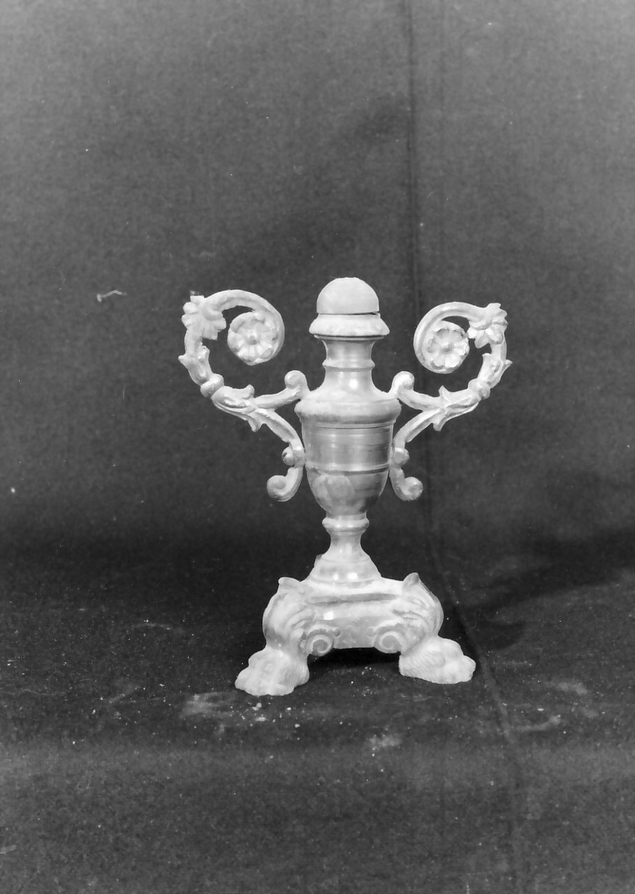 vaso da fiori, serie - bottega Italia meridionale (sec. XIX)