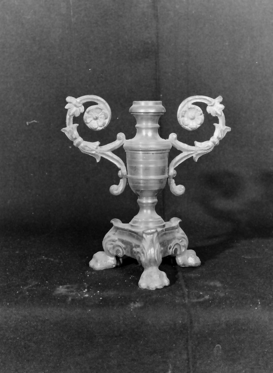 vaso da fiori, serie - bottega Italia meridionale (sec. XIX)