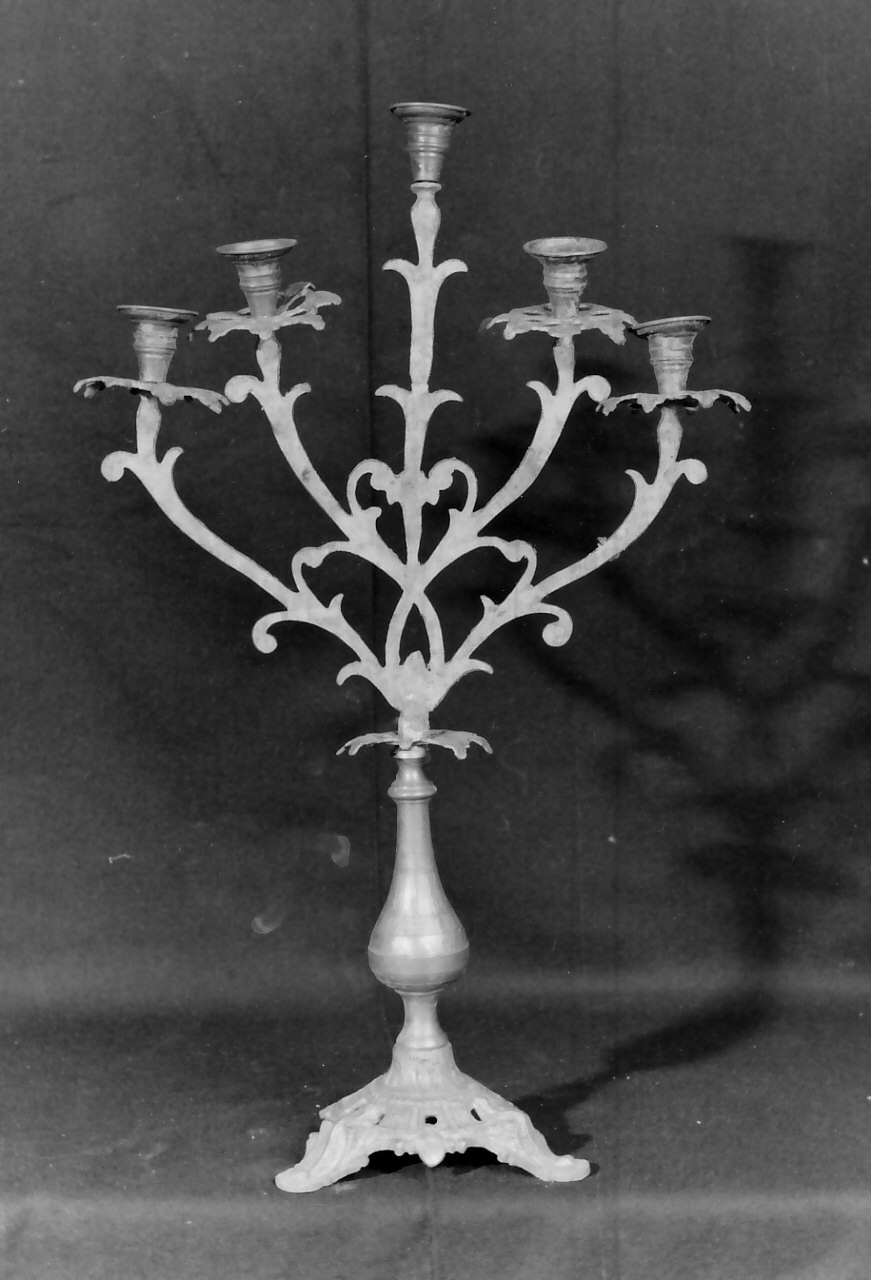 candelabro, serie - bottega Italia meridionale (sec. XIX)