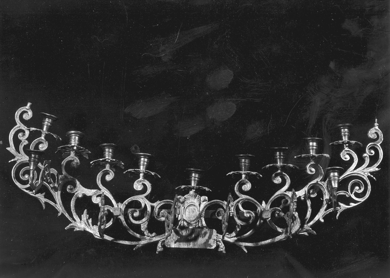 candelabro, opera isolata - bottega Italia meridionale (sec. XX)