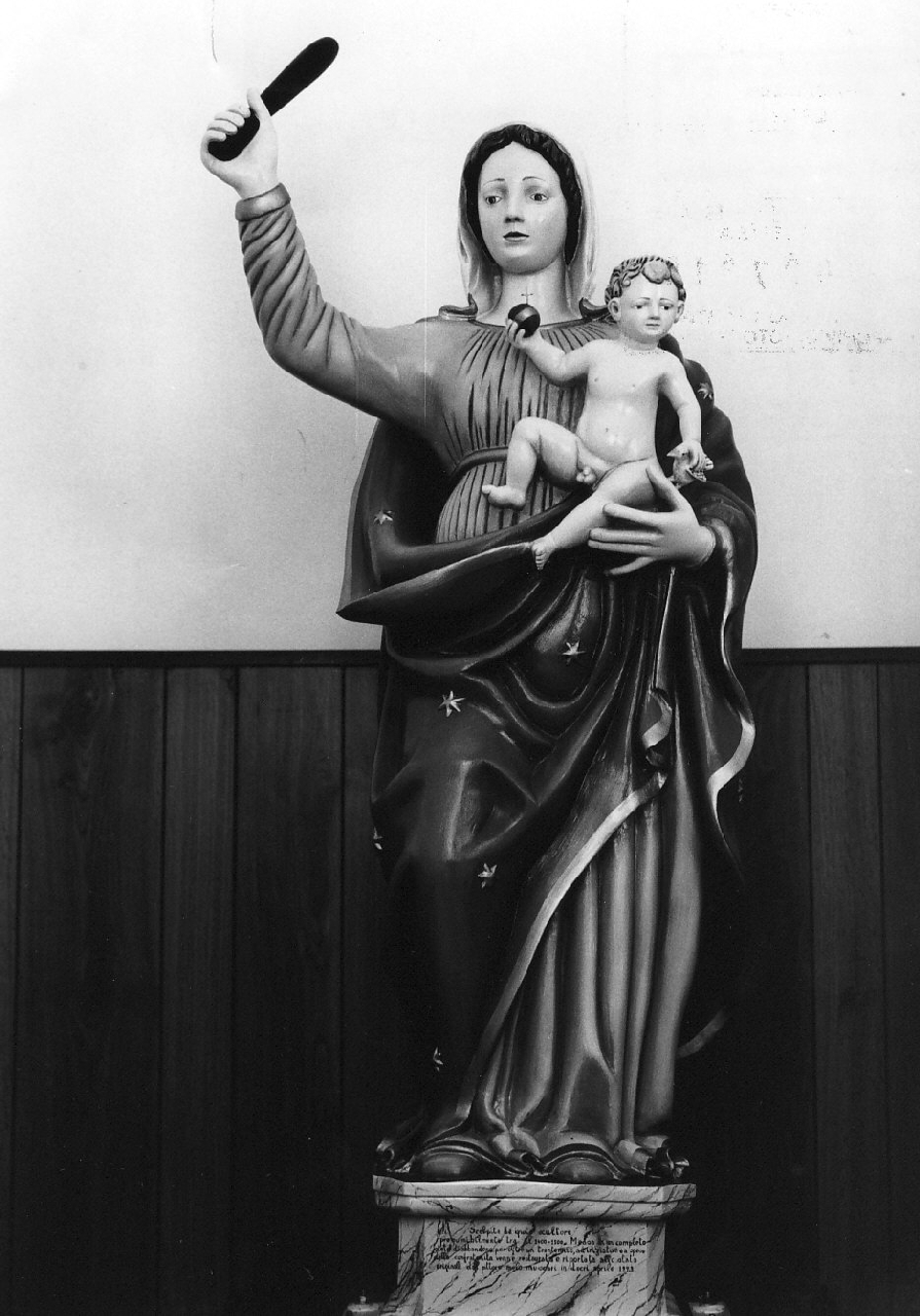 Madonna del Soccorso (statua, opera isolata) - bottega Italia meridionale (fine/inizio secc. XVII/ XVIII)
