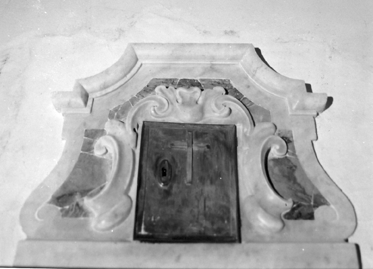 armadietto per oli santi, opera isolata - bottega Italia meridionale (sec. XVIII)