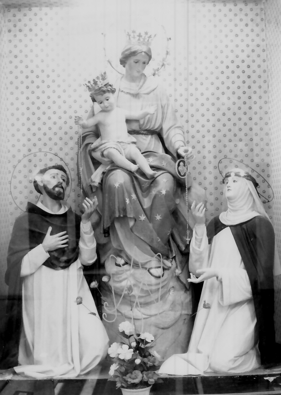 Madonna del Rosario con San Domenico e Santa Caterina da Siena (gruppo scultoreo) - bottega calabrese (inizio sec. XX)