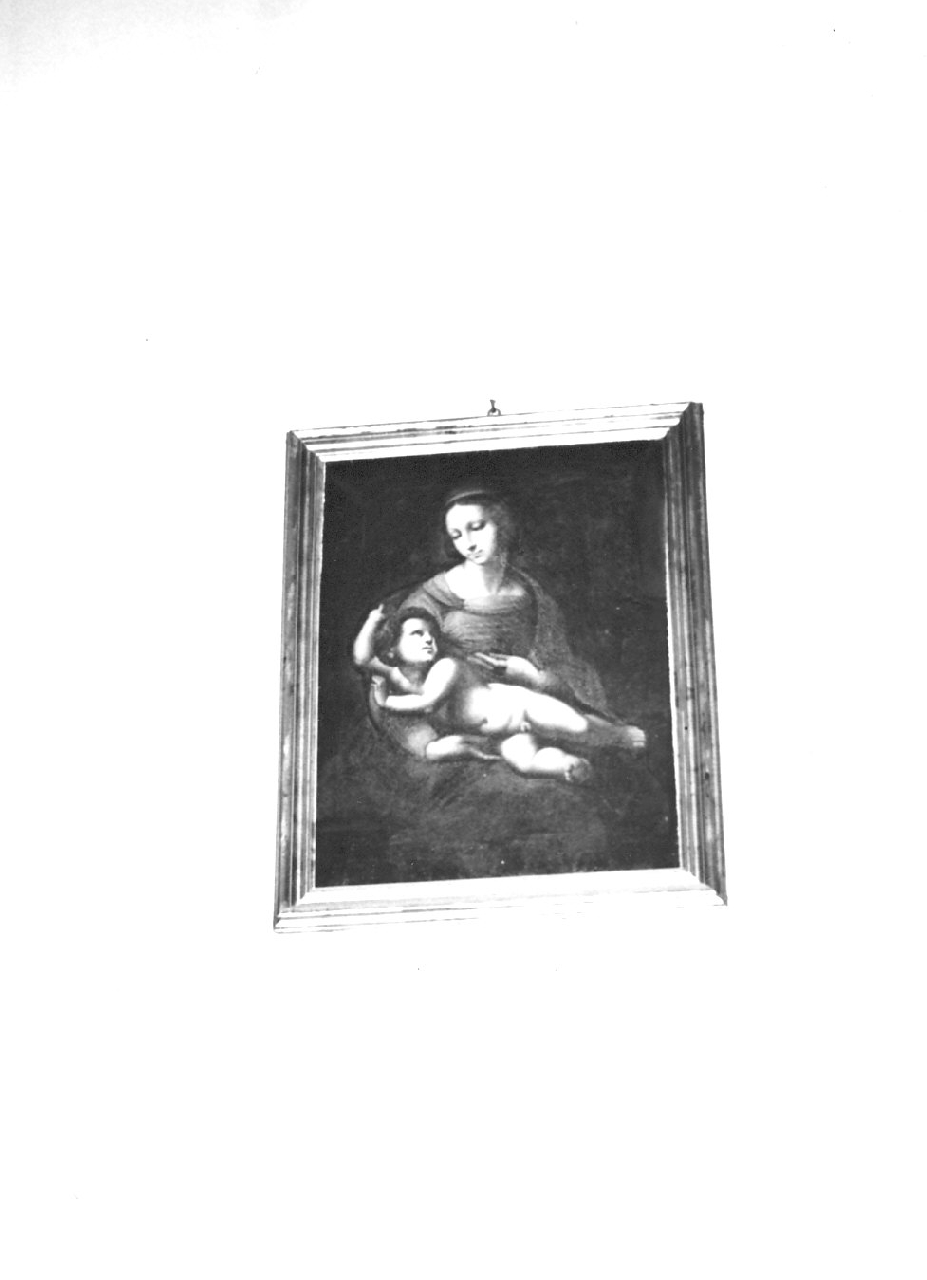 Madonna con Bambino (dipinto, opera isolata) di Leonardo da Vinci (maniera) (sec. XVI)