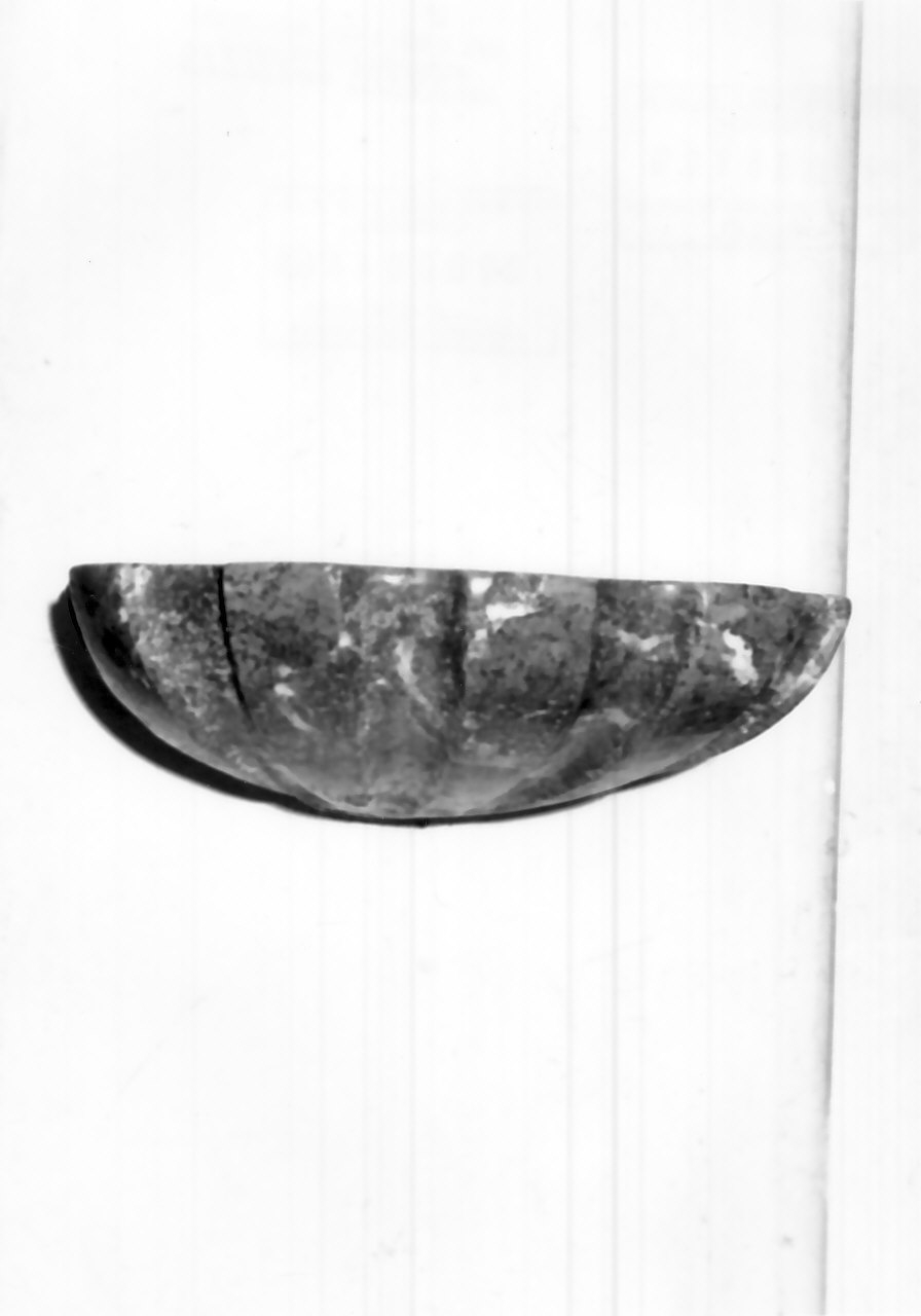 acquasantiera da parete - bottega calabrese (sec. XVIII, sec. XIX)