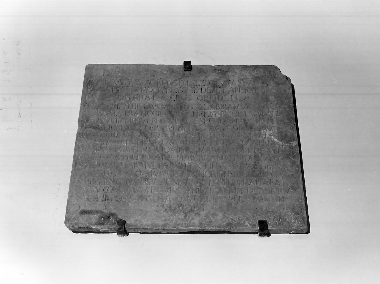 lapide documentaria, opera isolata - bottega calabrese (sec. XVIII)