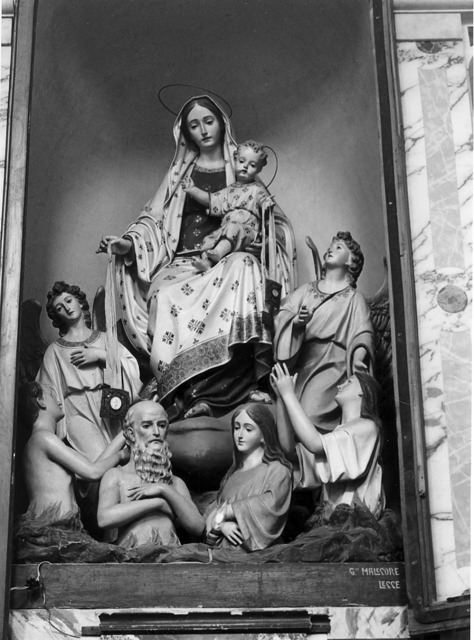 Madonna del Carmelo intercede per le anime del purgatorio (gruppo scultoreo, opera isolata) di Malecore Giuseppe (sec. XX)