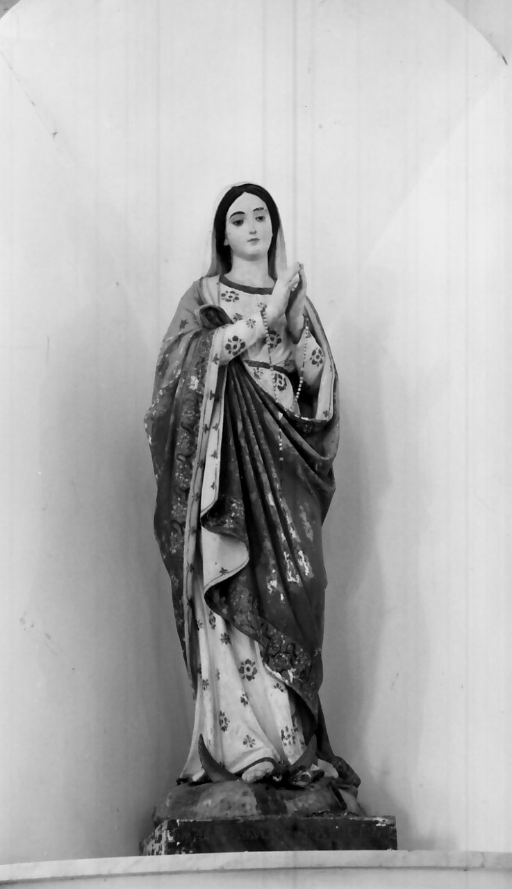 Madonna Immacolata (statua) di Salerno Salvatore (sec. XX)