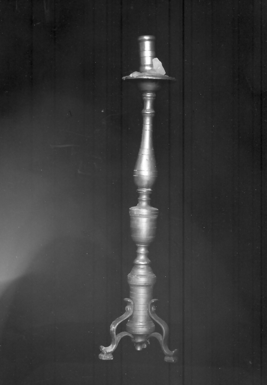 candeliere d'altare - bottega Italia meridionale (inizio sec. XX)