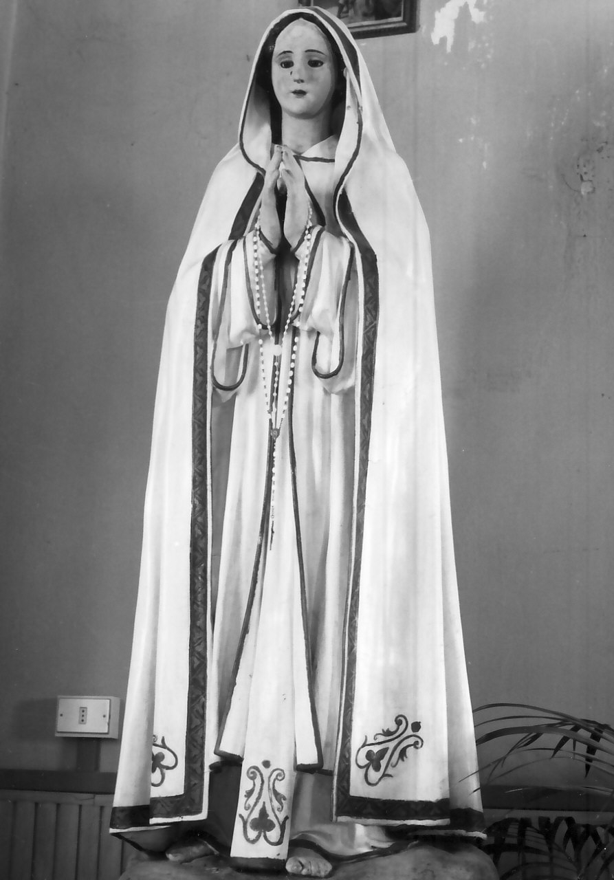 Madonna orante (statua) - bottega calabrese (sec. XIX, sec. XX)