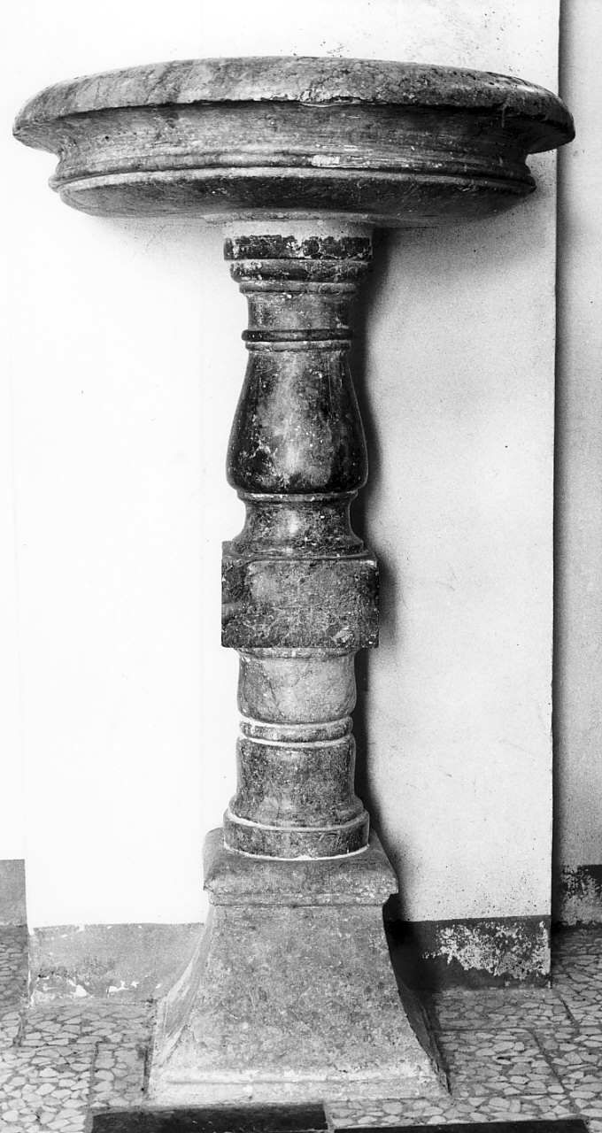 acquasantiera - a fusto - bottega calabrese (sec. XVIII)