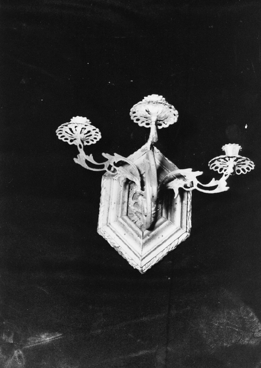 candelabro, serie - bottega Italia meridionale (sec. XIX, sec. XX)