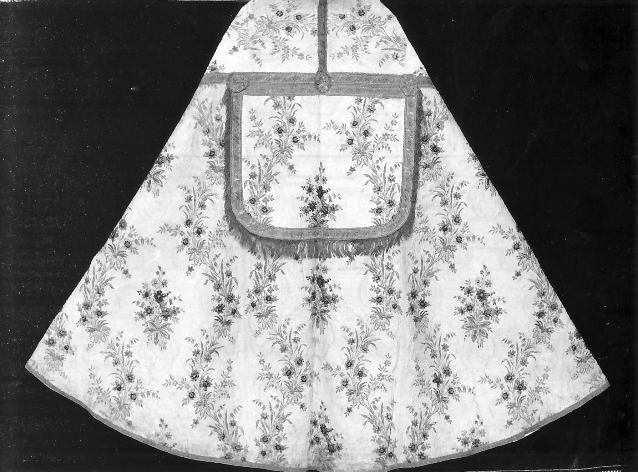 piviale, opera isolata - manifattura calabrese (sec. XVIII)