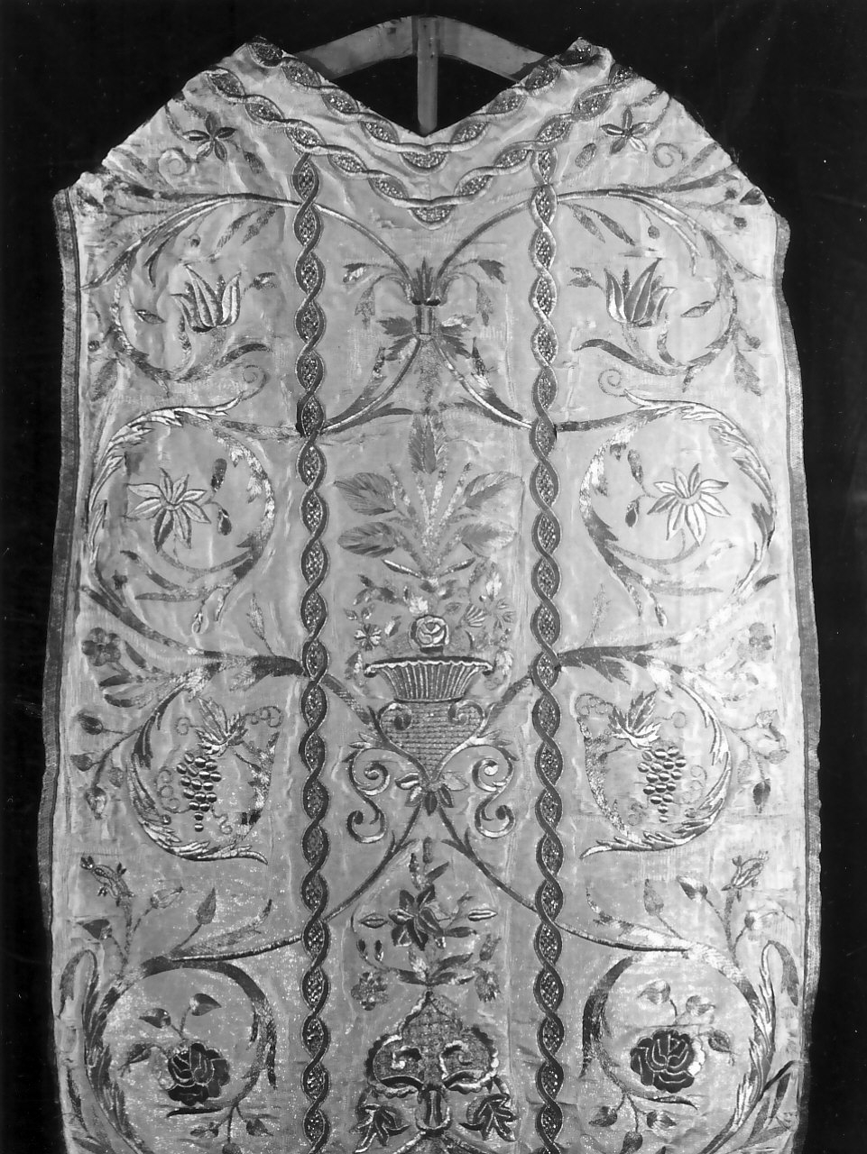 paramento liturgico, insieme - manifattura calabrese (inizio sec. XIX)