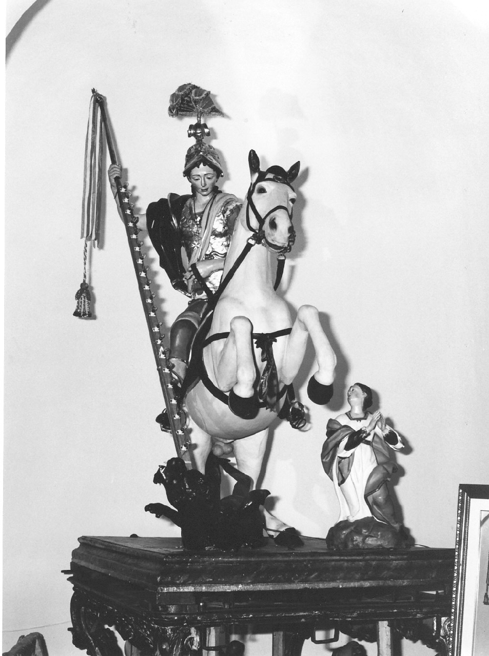 San Giorgio e il drago (statua, opera isolata) di De Domenico (fine/inizio secc. XVIII/ XIX)