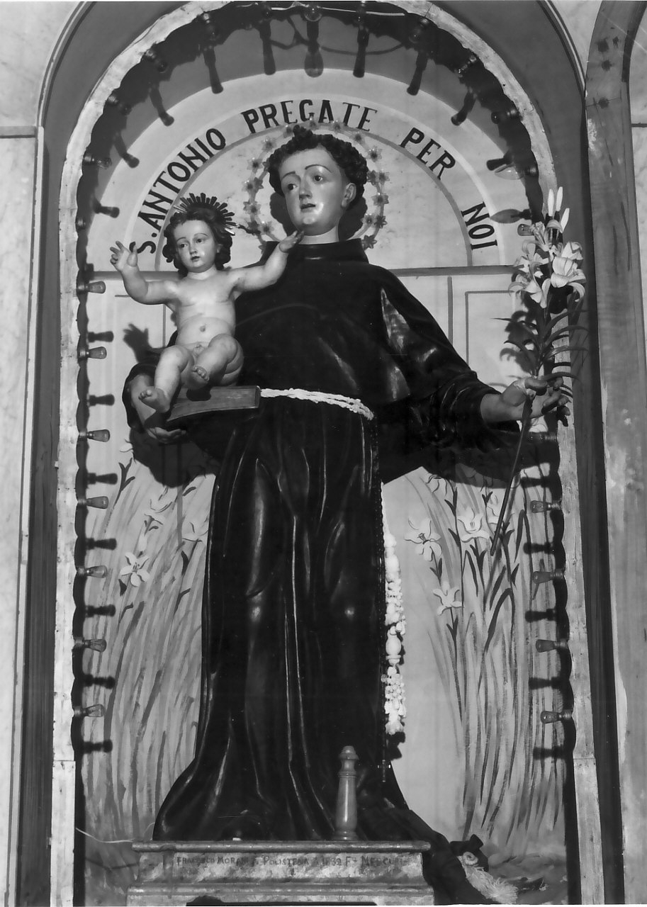 Sant'Antonio da Padova con il bambino (statua, opera isolata) di Morani Francesco (sec. XIX)