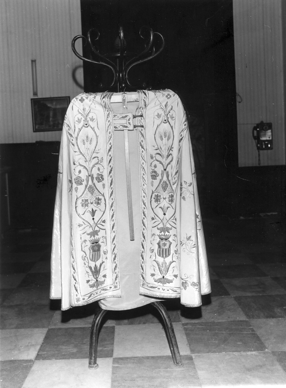 paramento liturgico, insieme - manifattura siciliana (prima metà sec. XX)