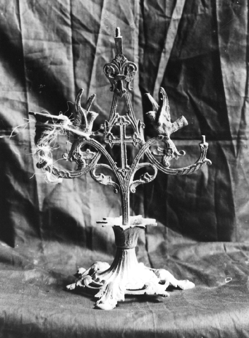 candeliere, opera isolata - bottega calabrese (sec. XIX)