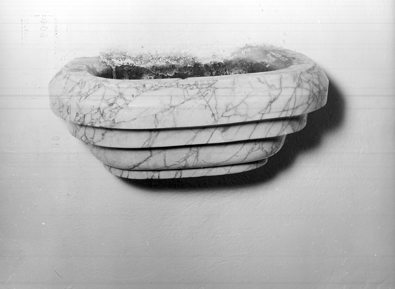 acquasantiera da parete, serie - bottega calabrese (sec. XIX)