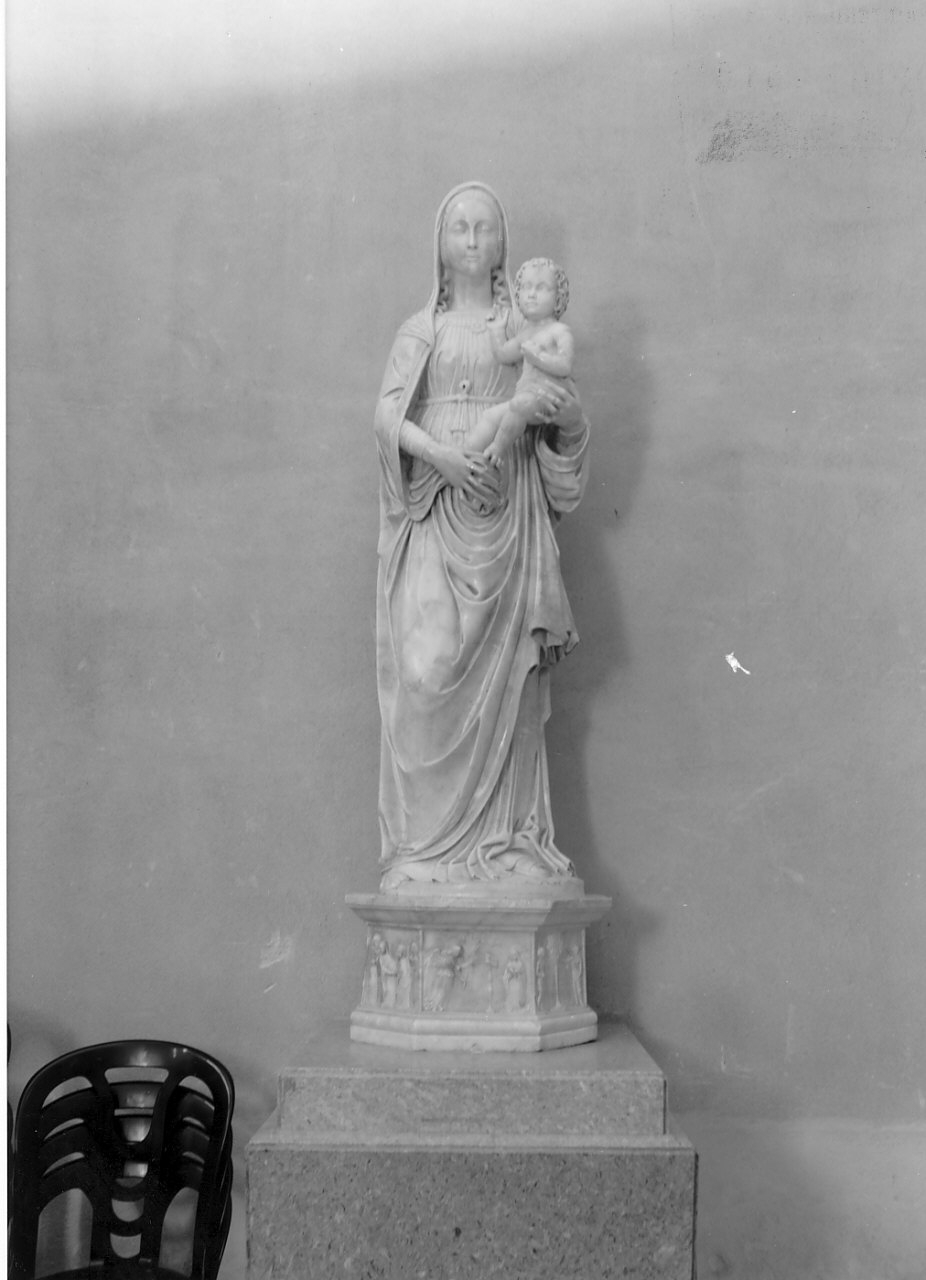 Madonna con Bambino (statua, opera isolata) - bottega toscana (sec. XV)