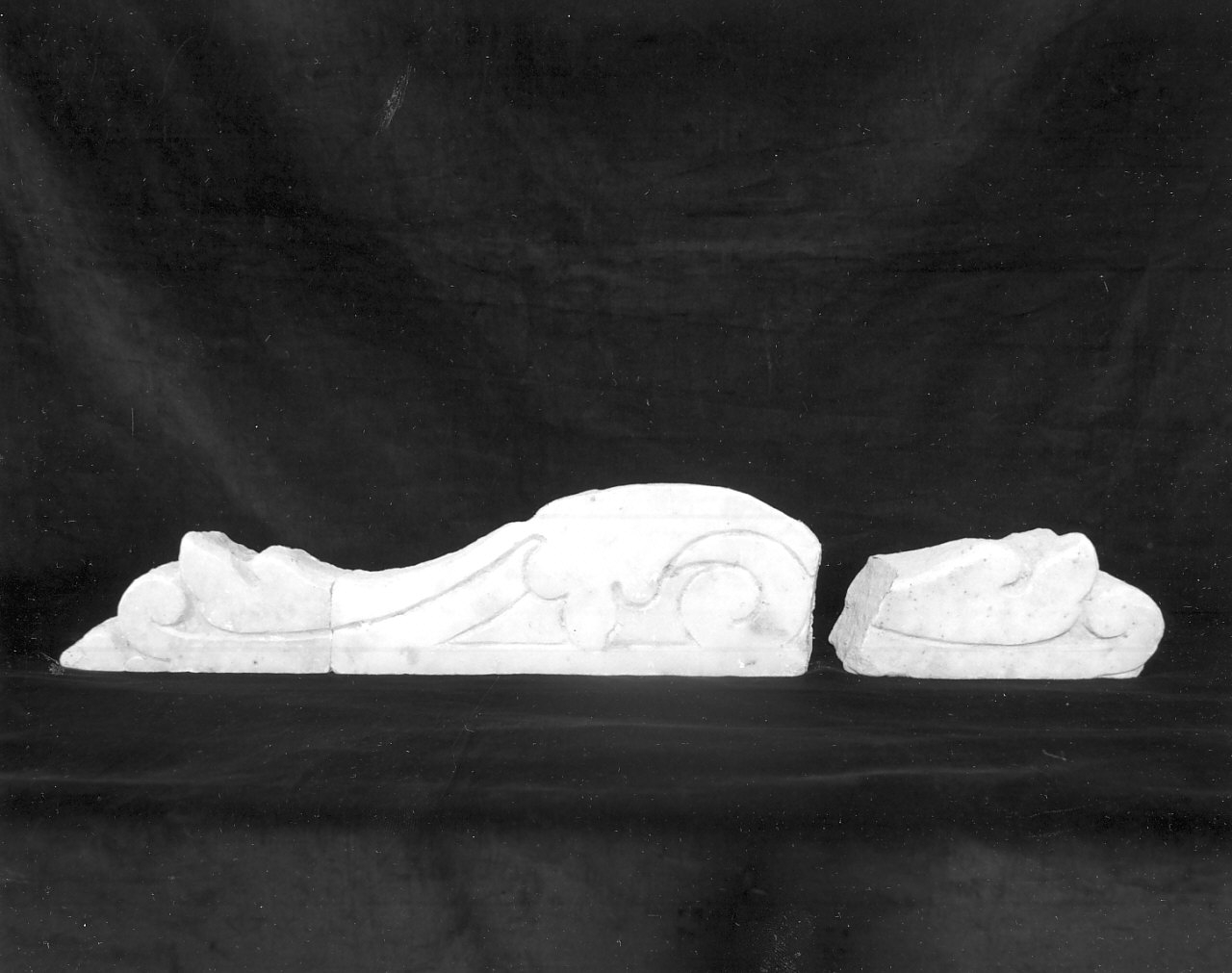 decorazione, frammento - bottega calabrese (sec. XVIII)