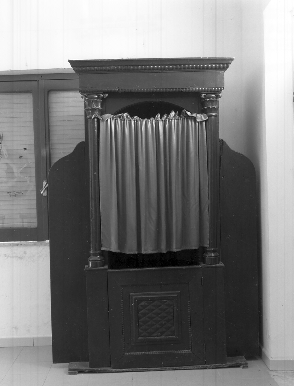 confessionale - bottega calabrese (inizio sec. XX)