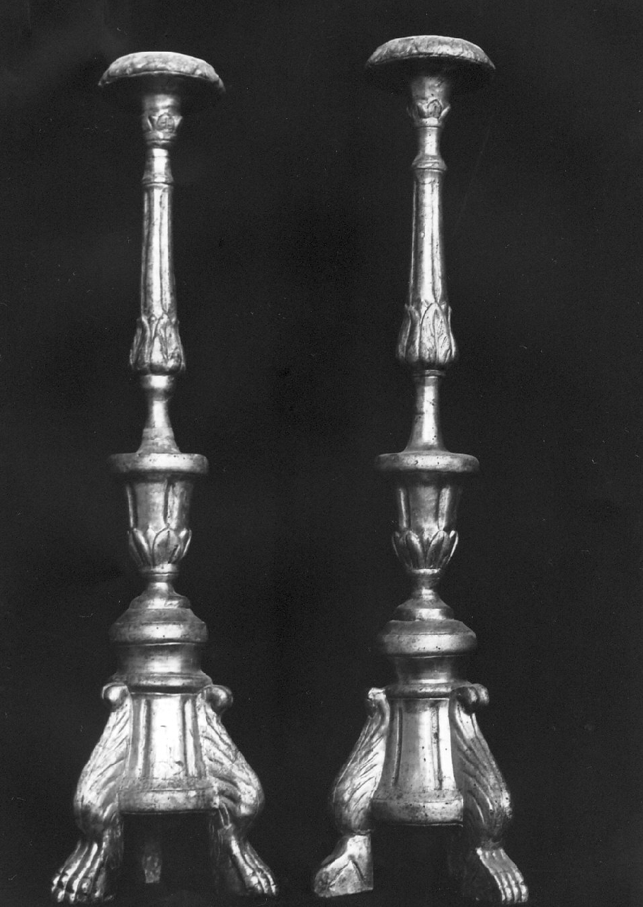 candeliere d'altare, serie - bottega Italia meridionale (fine/inizio secc. XVIII/ XIX)