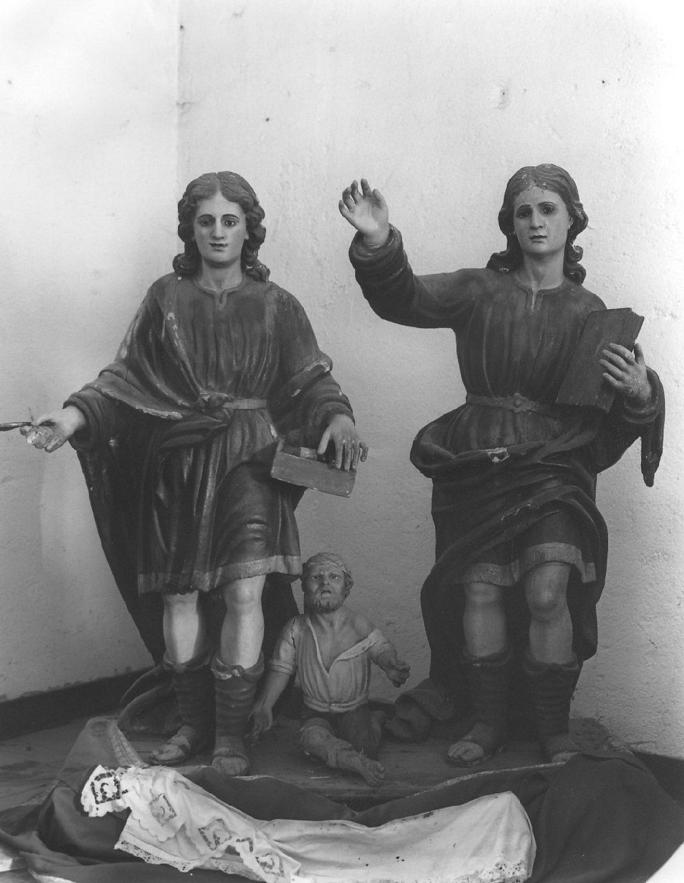 Santi Cosma e Damiano (gruppo scultoreo, opera isolata) - bottega calabrese (sec. XVIII, sec. XIX)