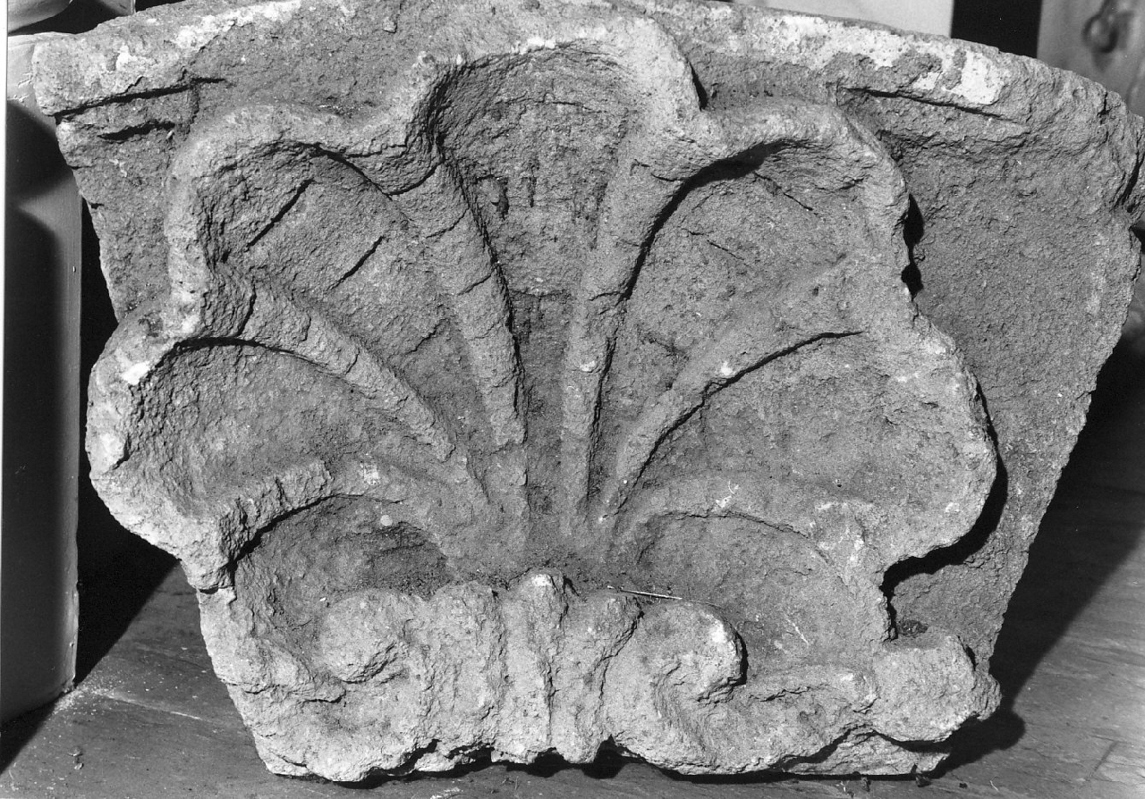 decorazione, frammento - bottega calabrese (fine/inizio secc. XVII/ XVIII)