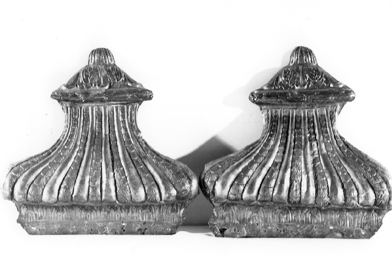 croce, frammento di Capozzi Biagio (e aiuti), Capozzi Luigi (attribuito) (sec. XIX)