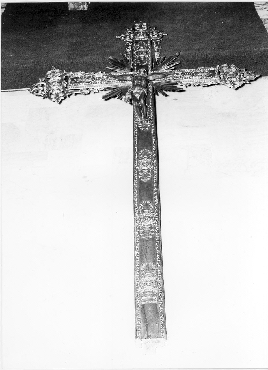 croce processionale, opera isolata - bottega Italia meridionale (sec. XIX, sec. XX)