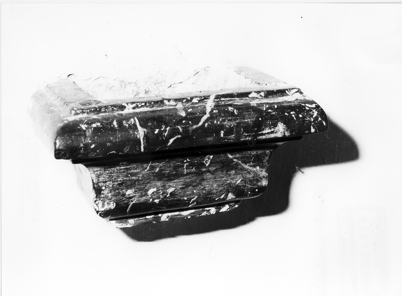 acquasantiera da parete, opera isolata - bottega Italia meridionale (sec. XIX)