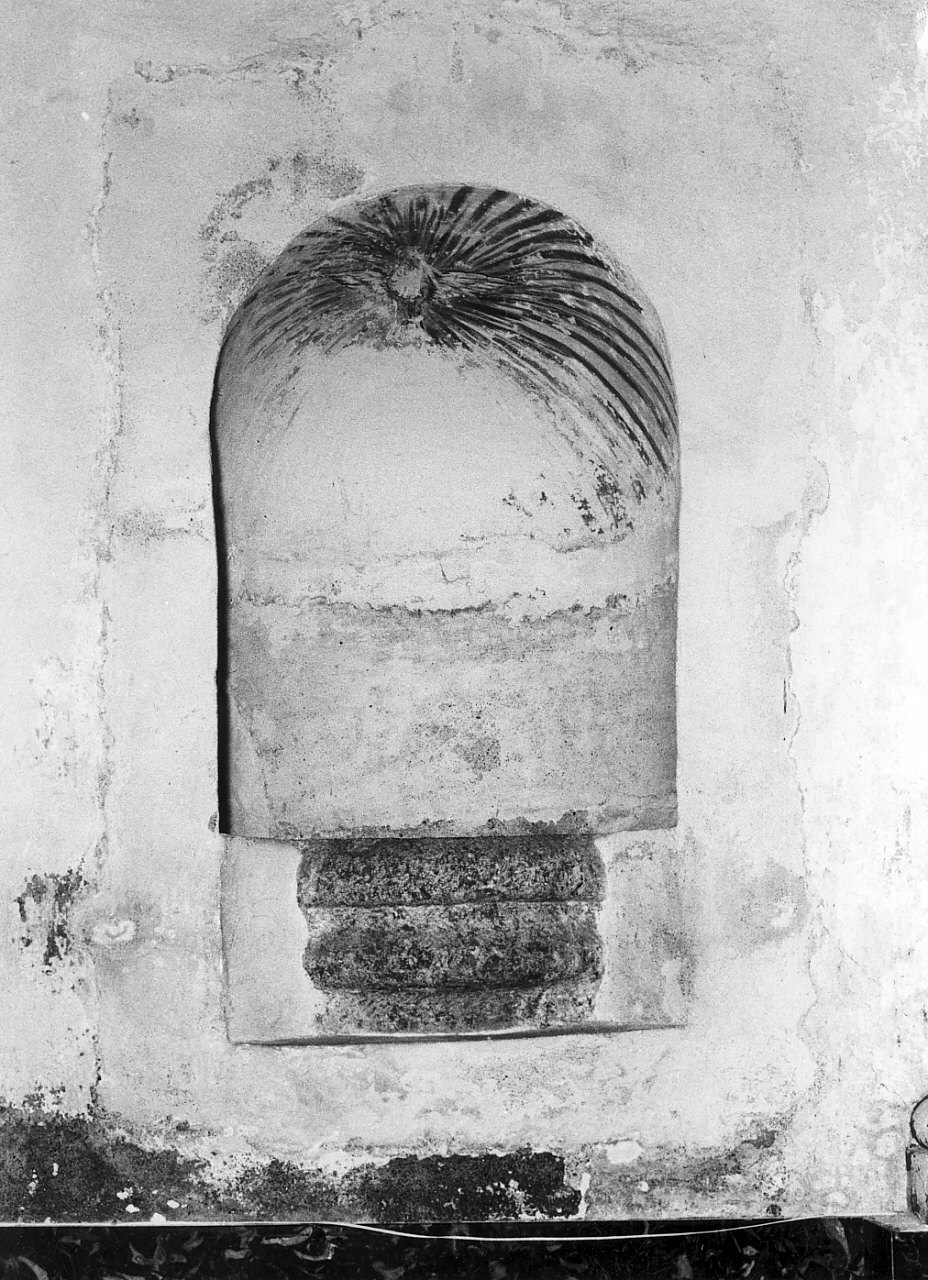 acquasantiera da parete, opera isolata - bottega Italia meridionale (sec. XIX)