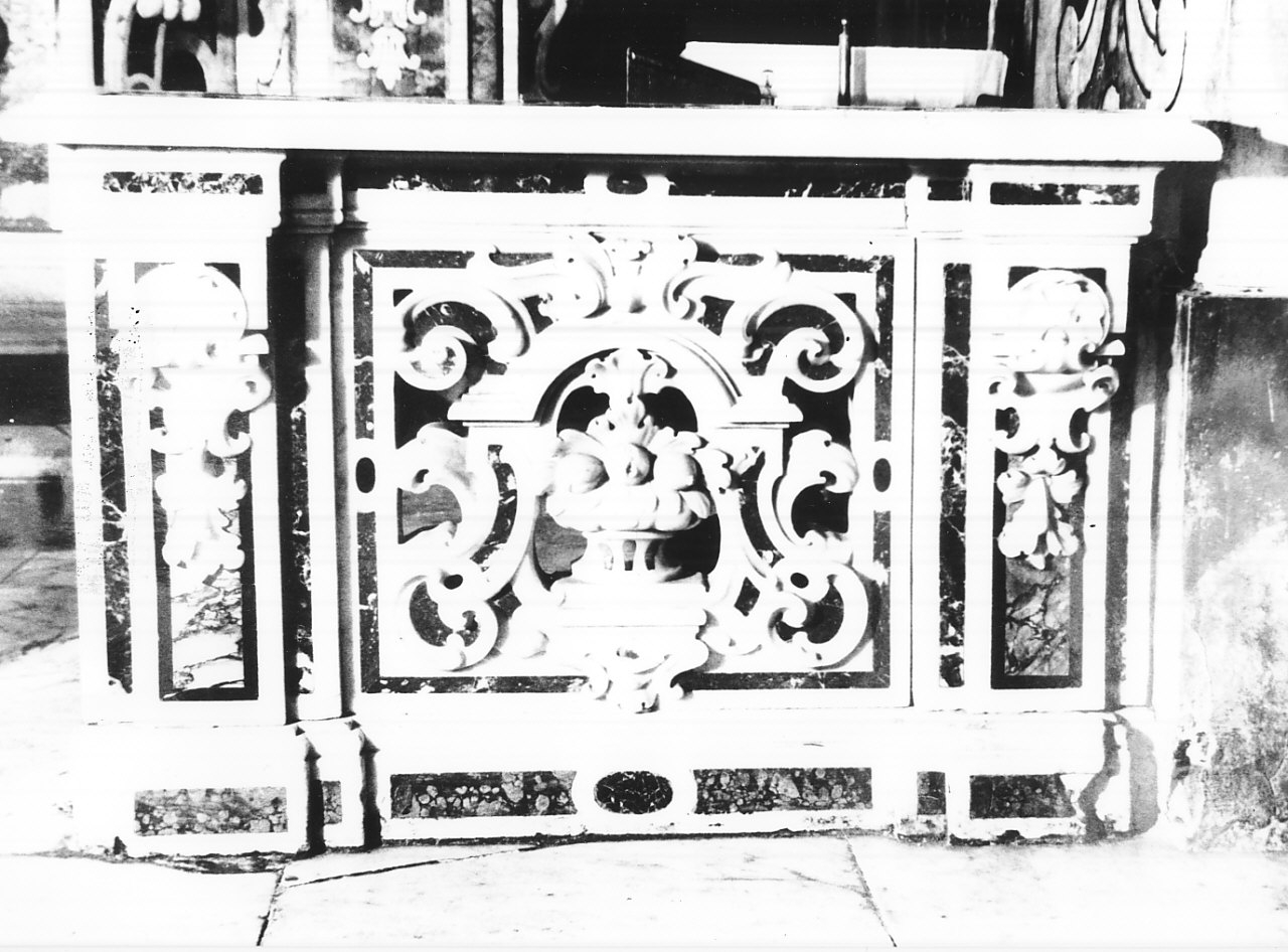 balaustrata, serie - bottega Italia meridionale (sec. XVIII)