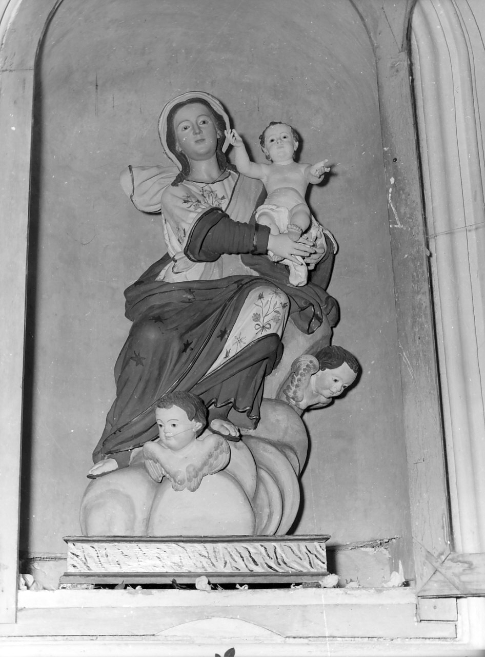 Madonna delle Grazie, Madonna con Bambino (statua, opera isolata) - bottega calabrese (sec. XVIII)