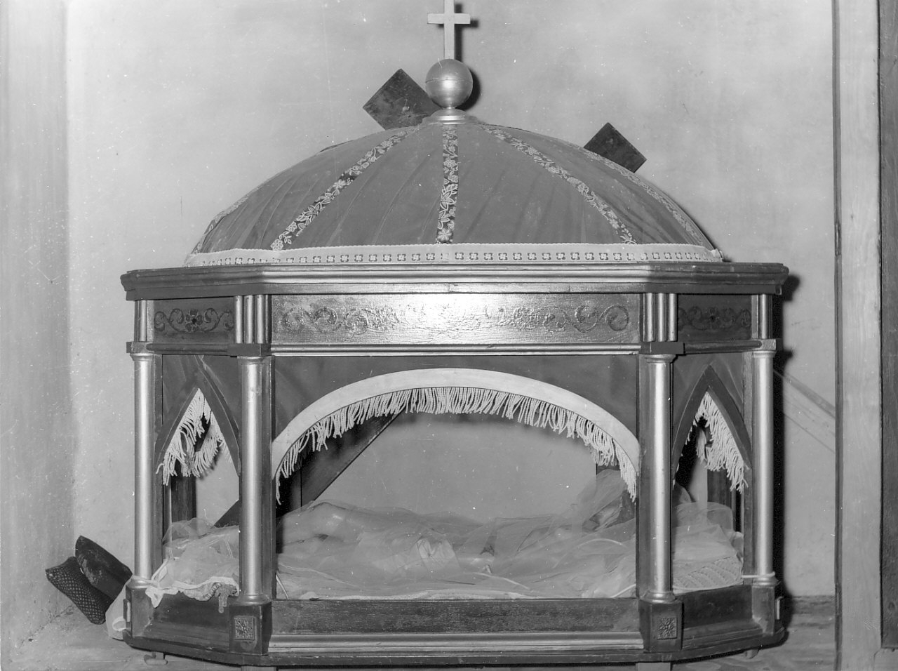 feretro, opera isolata - bottega Italia meridionale (sec. XIX)